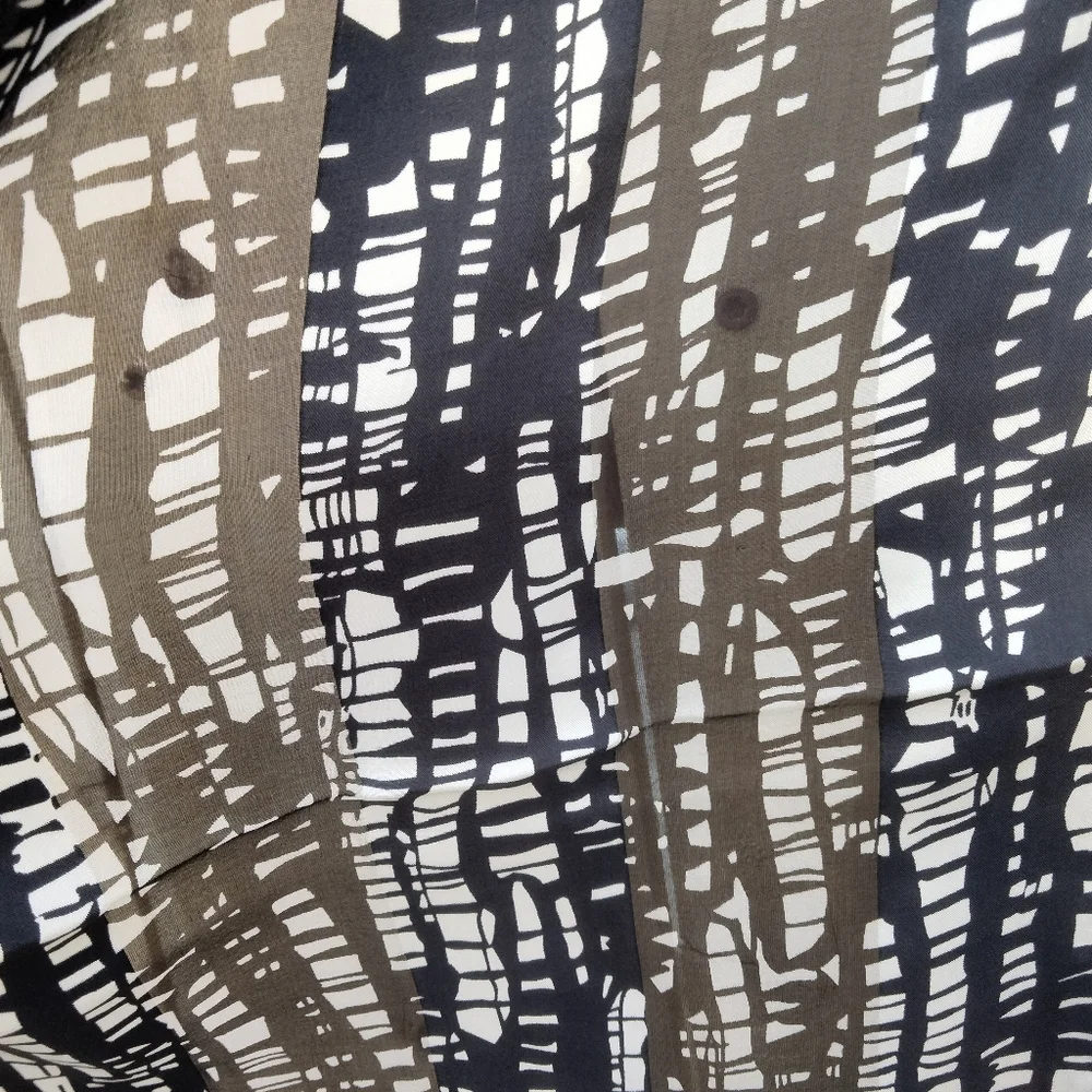 Chico's Black and White Patterned Lightweight Oblong Silk Scarf 10.5